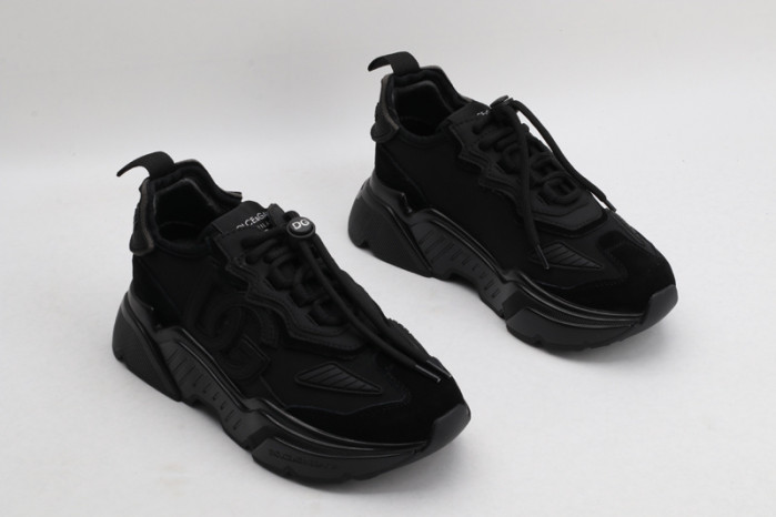 DG Sneaker 40