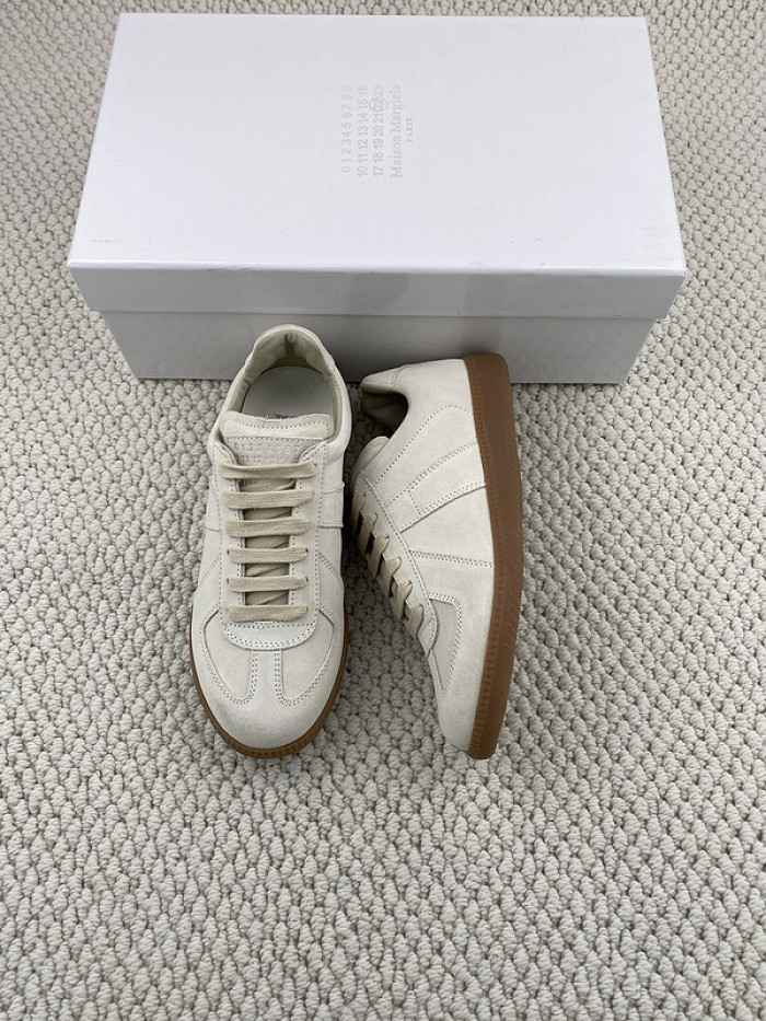 MAISON MARGIELA CALFSKIN S57WS0245