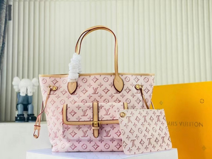 L*V BAG 09