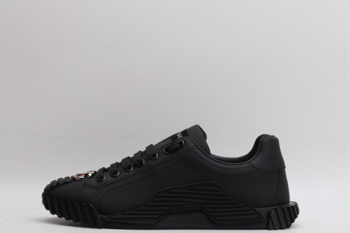 DG Sneaker11