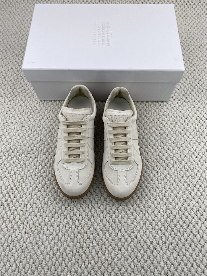 MAISON MARGIELA CALFSKIN S57WS0245