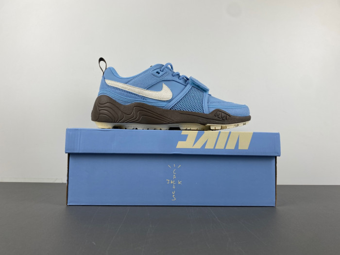 Nike Zoom Field Jaxx SP Travis Scott HQ3072-400