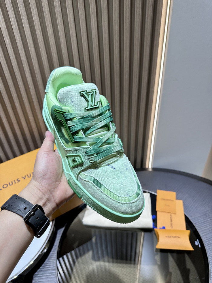 LV snekaers L0000354