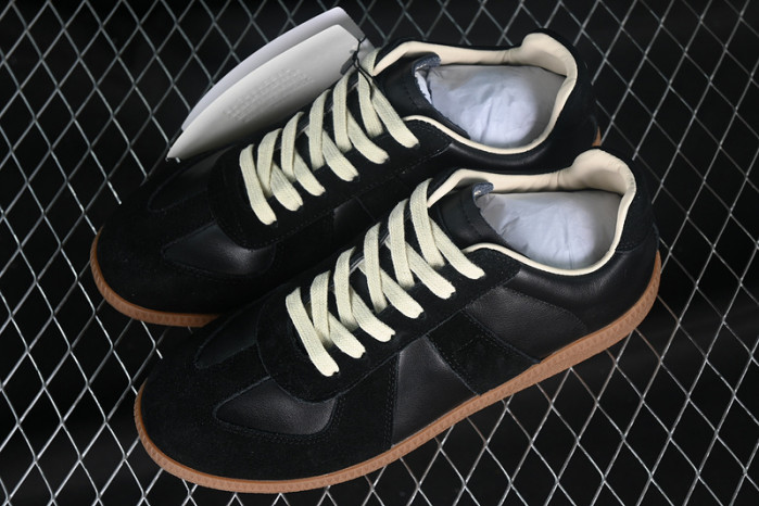 MAISON MARGIELA CALFSKIN BLACK S58WS0106