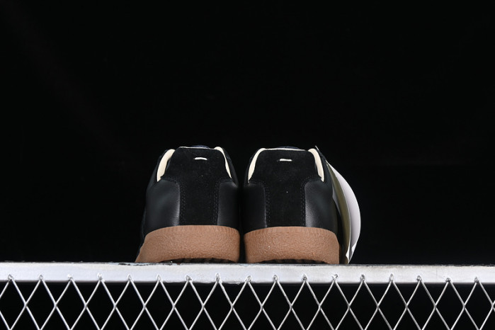 MAISON MARGIELA CALFSKIN BLACK S58WS0106