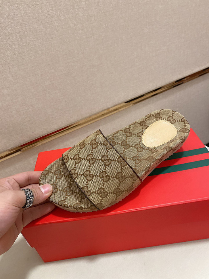 Gucc* Sandal135