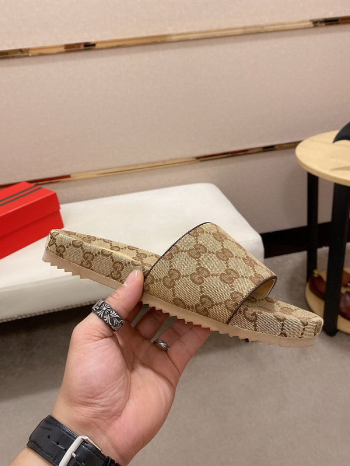 Gucc* Sandal135