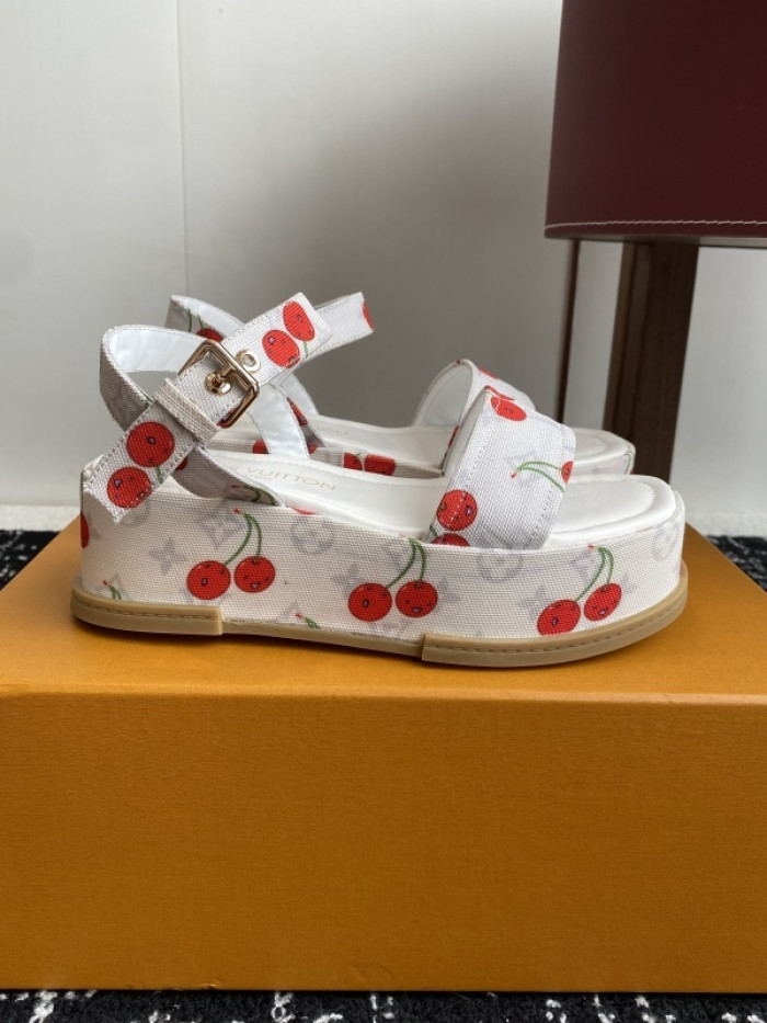 L&V sandal 239