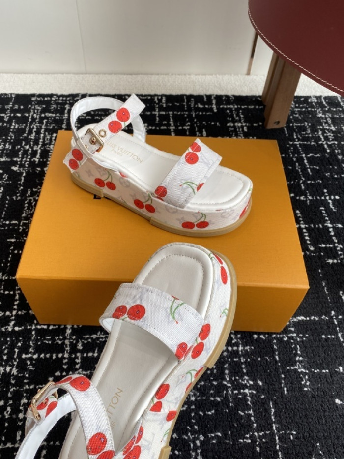 L&V sandal 239