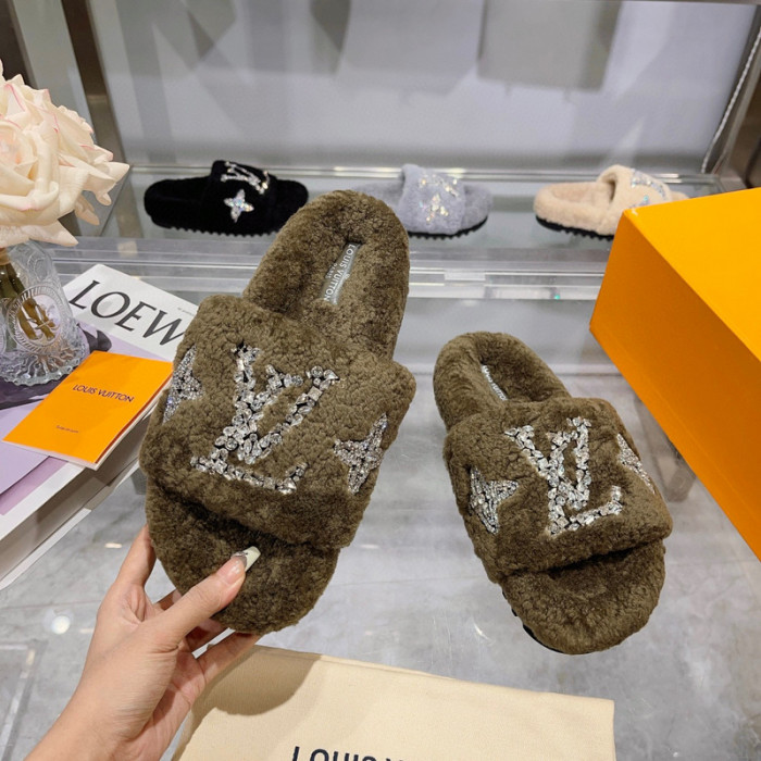 L&V sandal 103