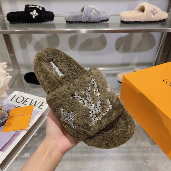 L&V sandal 103