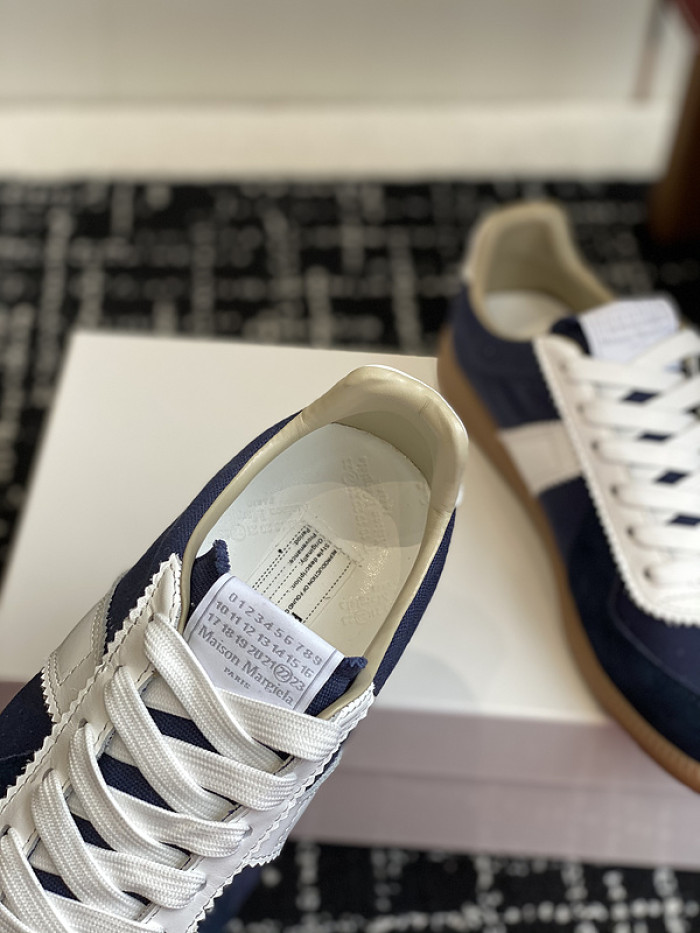 MAISON MARGIELA CALFSKIN S57WS0317