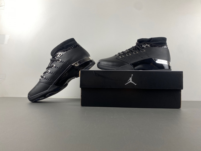 Air Jordan 17 OG Low Black Chrome 2024 303891-004