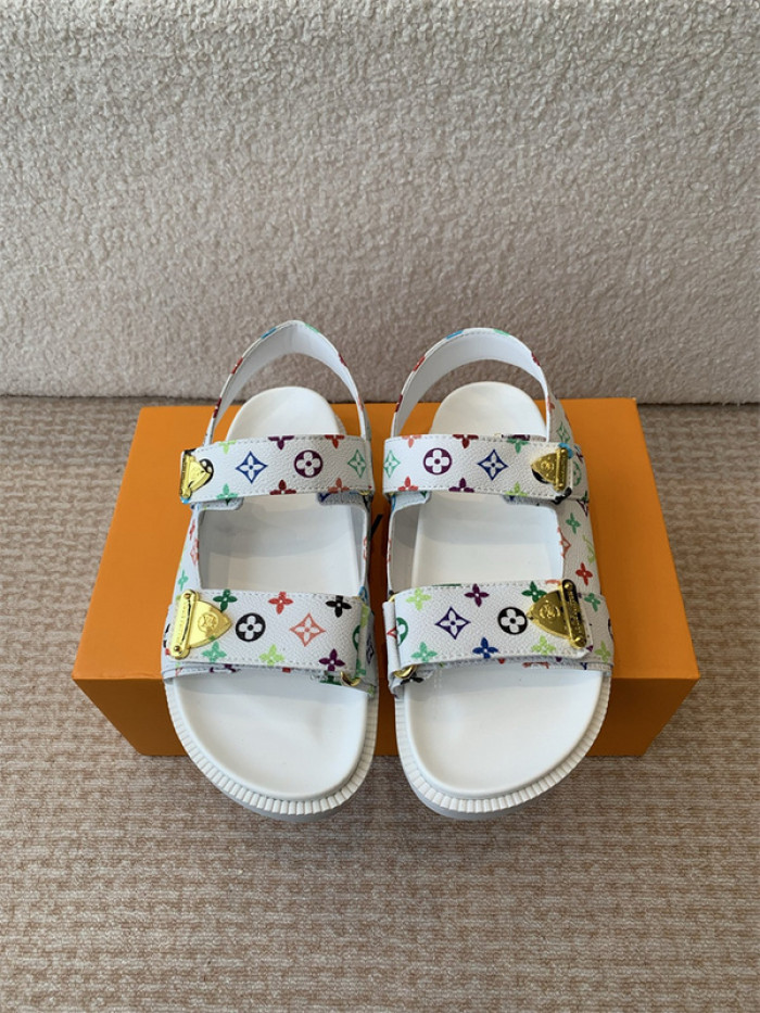 L&V sandal 208