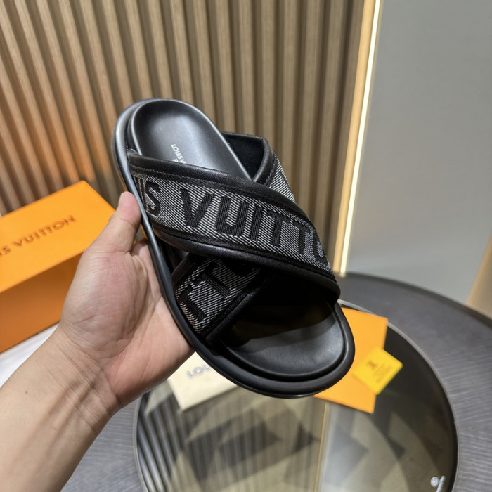 L&V sandal 135