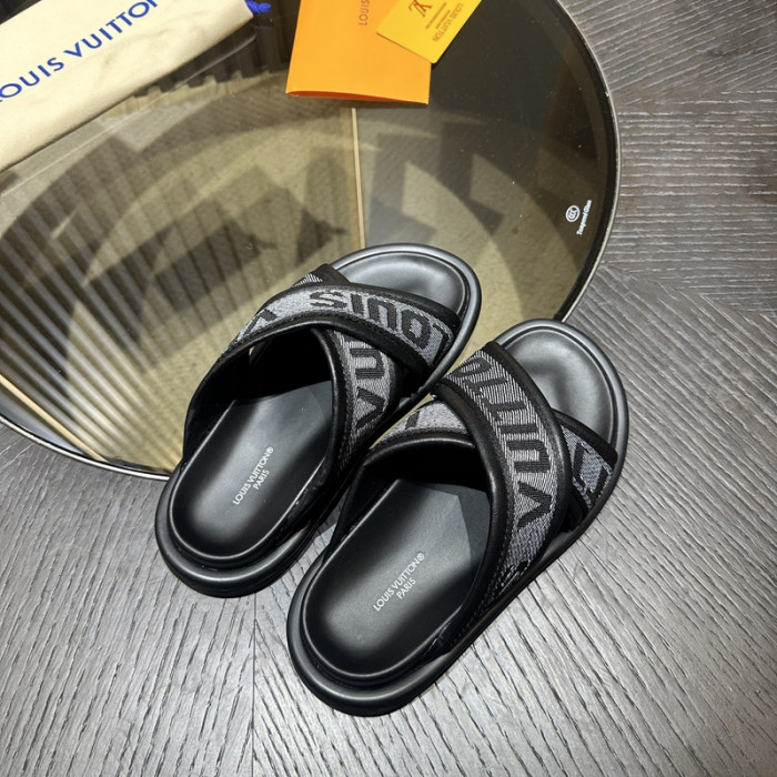L&V sandal 135