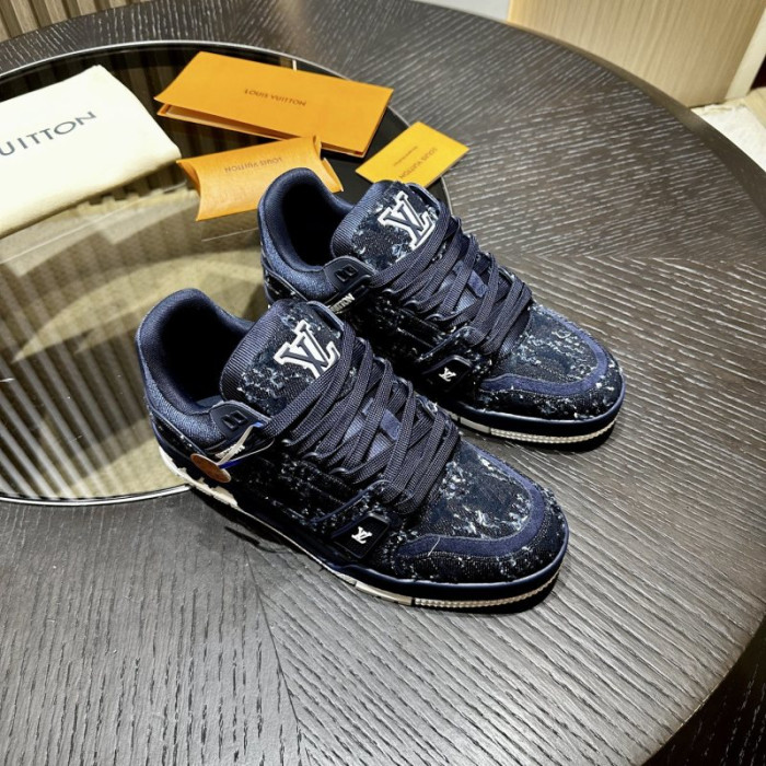 LV snekaers L0000641