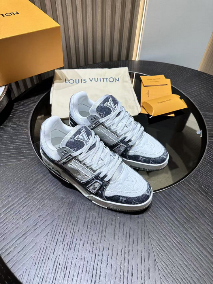 LV snekaers L0000400