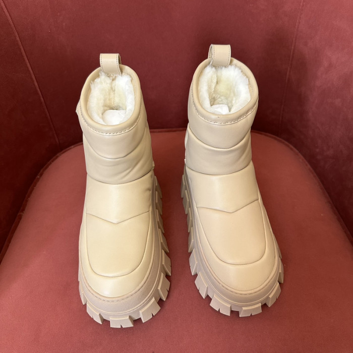 PRAD* boots P130