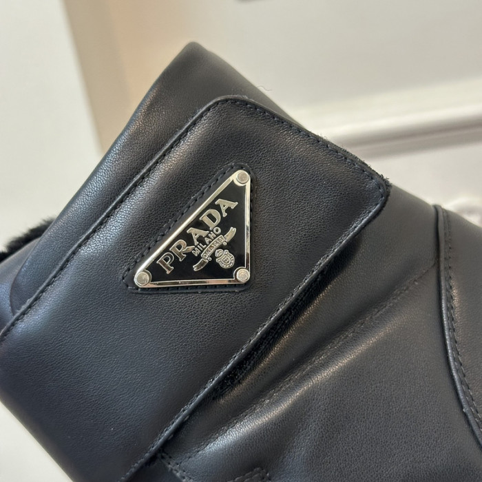 PRAD* boots P127