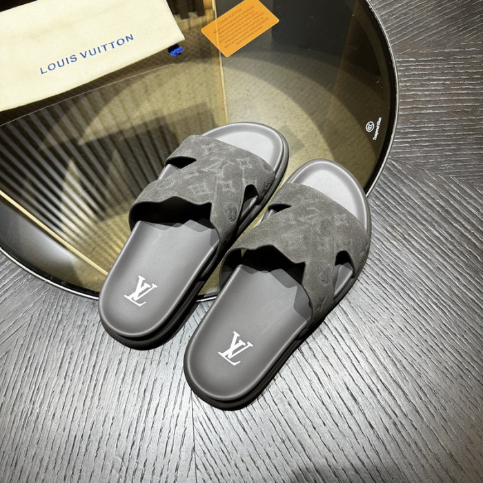 L&V sandal 222