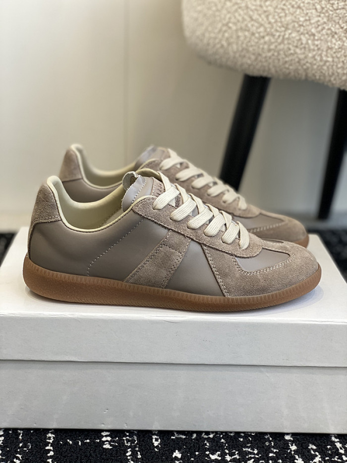 MAISON MARGIELA CALFSKIN S57WS0263