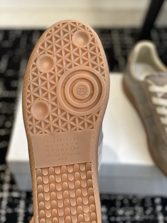 MAISON MARGIELA CALFSKIN S57WS0263