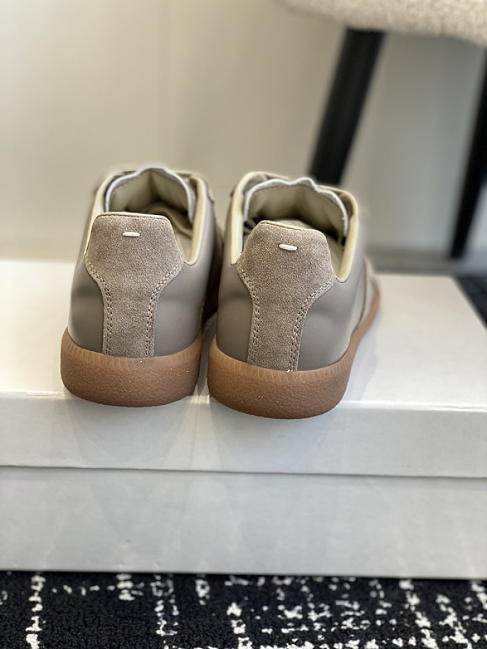 MAISON MARGIELA CALFSKIN S57WS0263