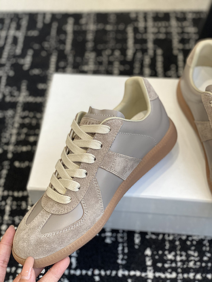 MAISON MARGIELA CALFSKIN S57WS0263