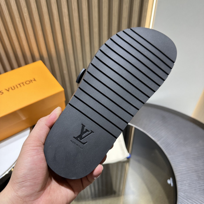 L&V sandal 147