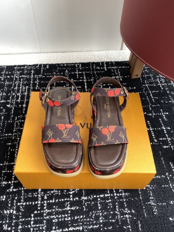 L&V sandal 236
