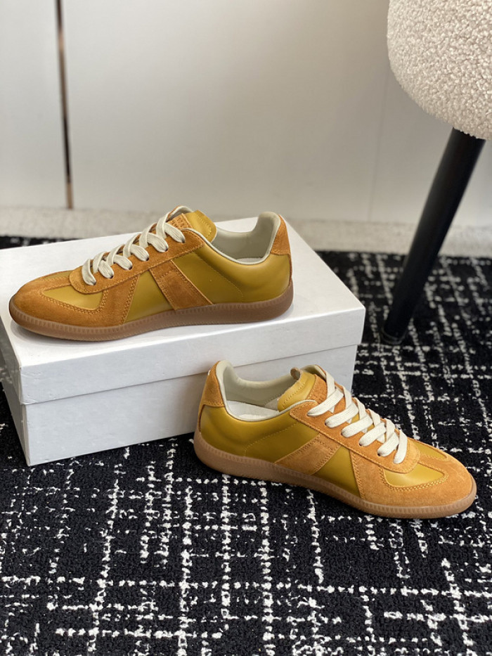 MAISON MARGIELA CALFSKIN S57WS0275