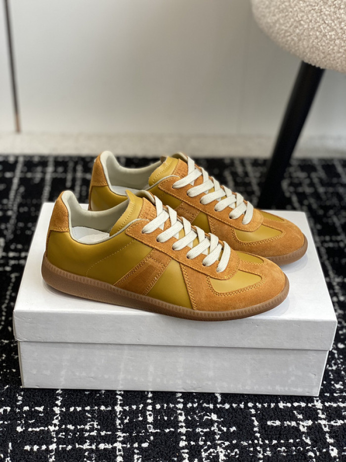 MAISON MARGIELA CALFSKIN S57WS0275