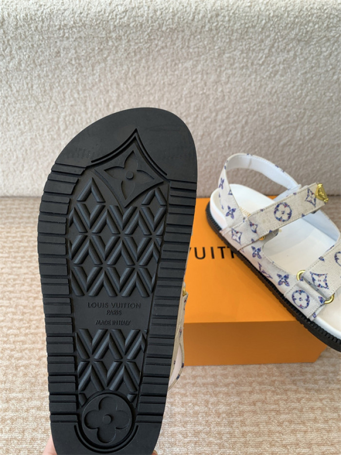 L&V sandal 203