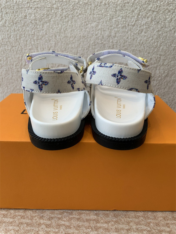 L&V sandal 203