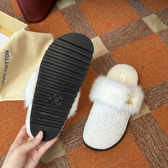 L&V sandal 113