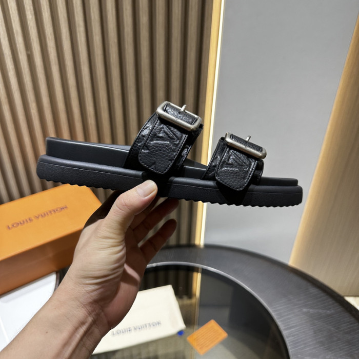 L&V sandal 216