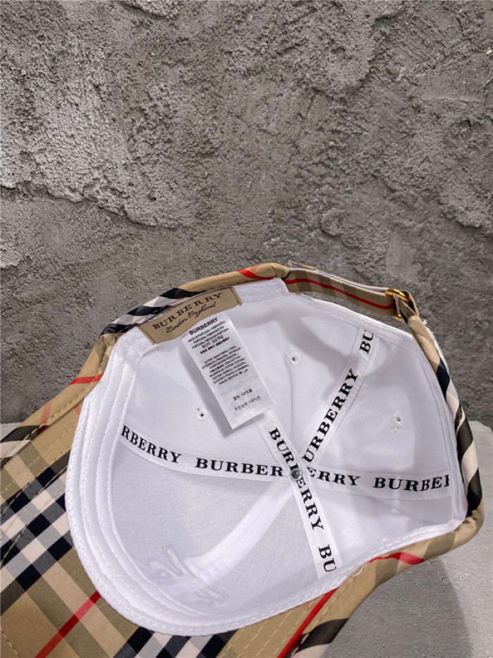 BURB*RRY HAT