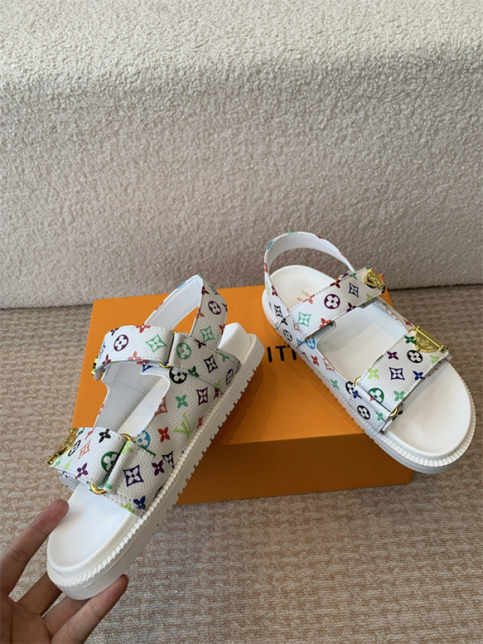 L&V sandal 208