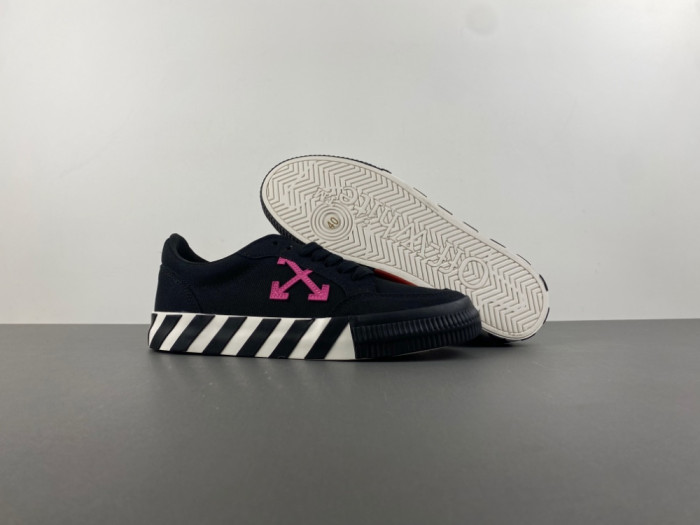 OFF-W c/o Virgil Abloh Vulc Low 2A6WTW