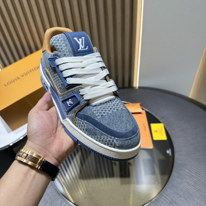 LV snekaers L0000437