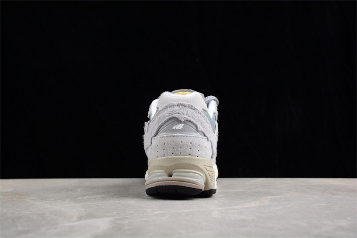 New Balance 2002 M2002RDM