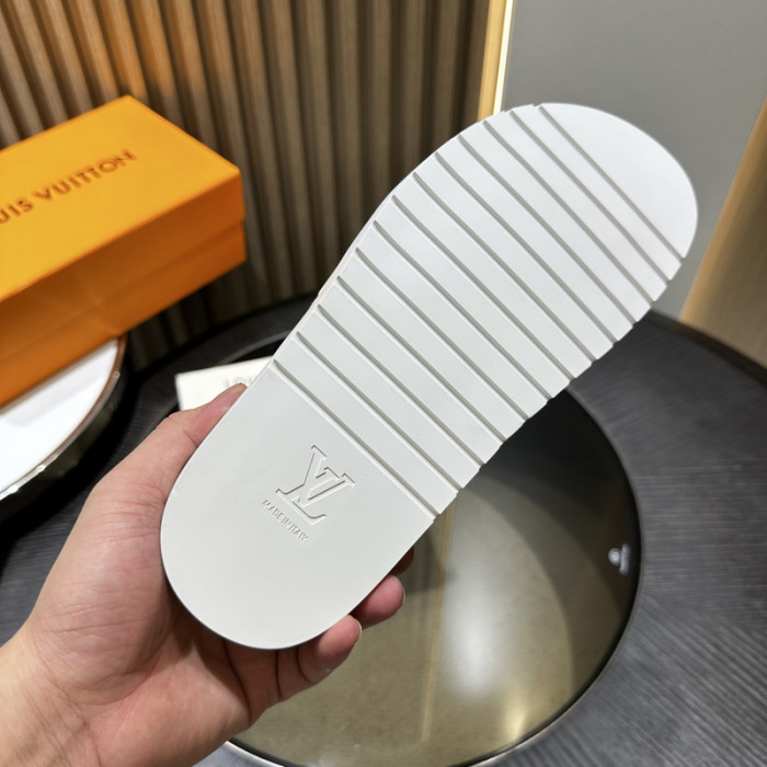 L&V sandal 186