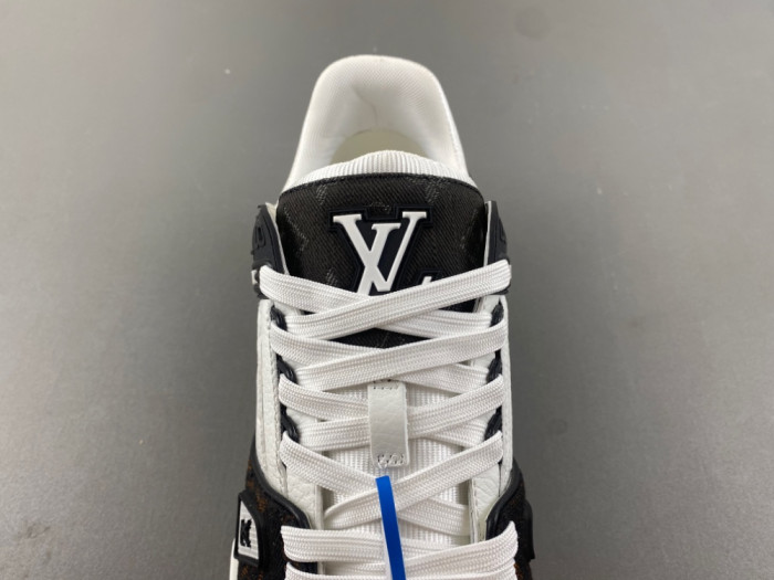 LV snekaers L0000628