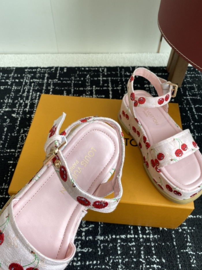 L&V sandal 238