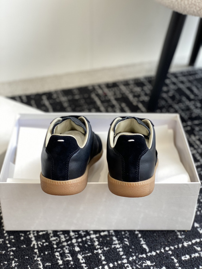MAISON MARGIELA CALFSKIN S57WS0283