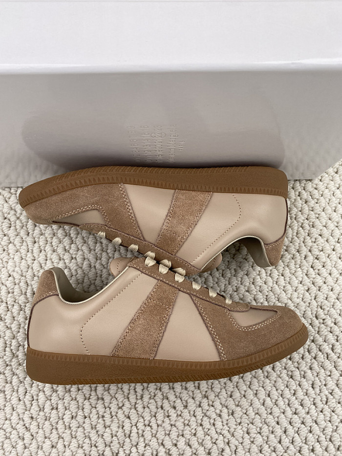 MAISON MARGIELA CALFSKIN S57WS0242