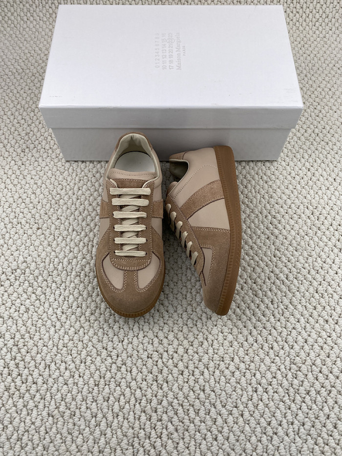 MAISON MARGIELA CALFSKIN S57WS0242