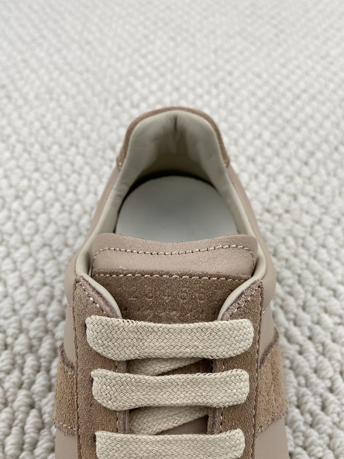 MAISON MARGIELA CALFSKIN S57WS0242