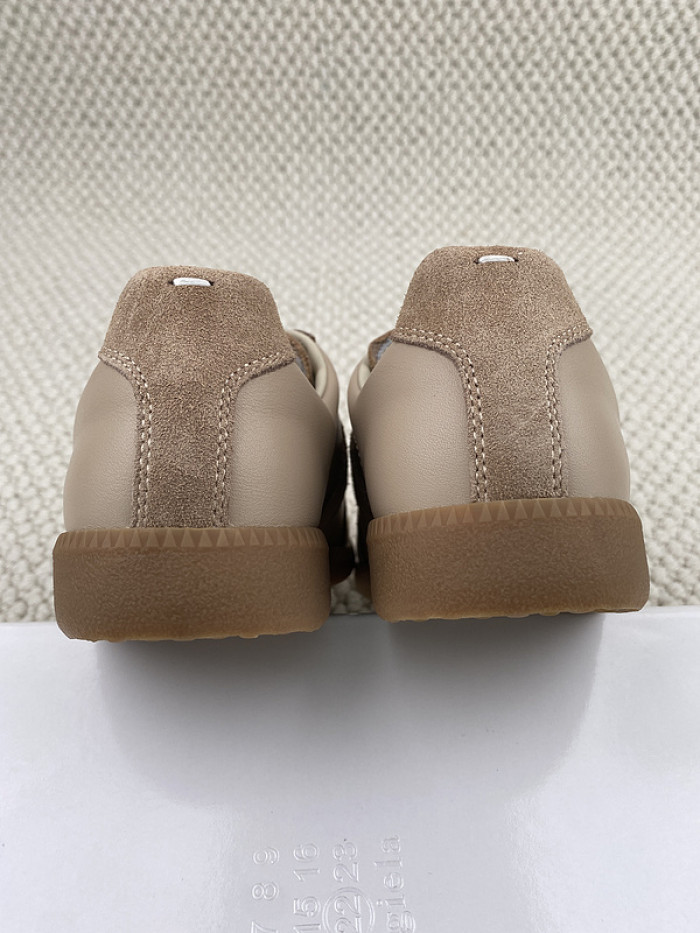 MAISON MARGIELA CALFSKIN S57WS0242